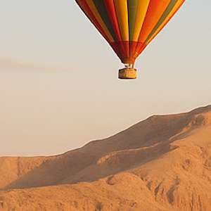 Magische Momenten am Boden und in der Luft in Luxor