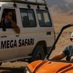 Wüstentriathlon in Hurghada mit Jeep, Buggy, Quad, Dinner & Show